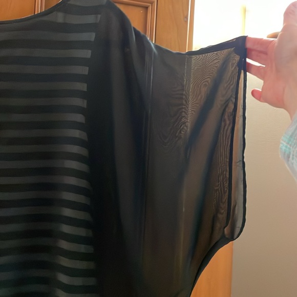 Women’s Black Sheer Striped Overlay Blouse Size Medium - Picture 3 of 8